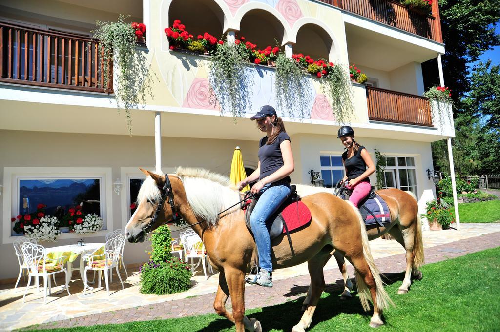 Hotel Koenig Laurin 산 제네시오 아테시노 외부 사진